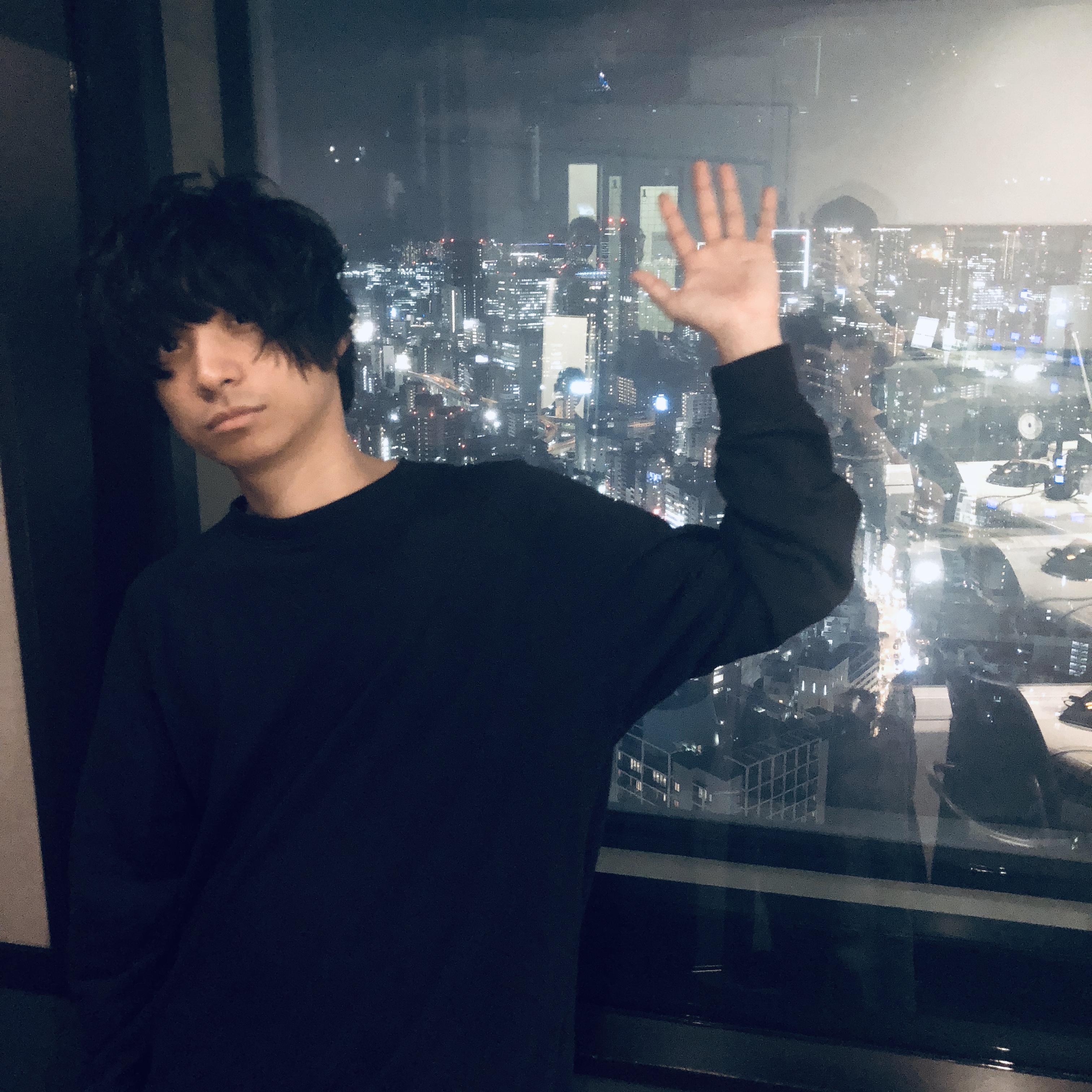 SPARK : J-WAVE 81.3 FM RADIO